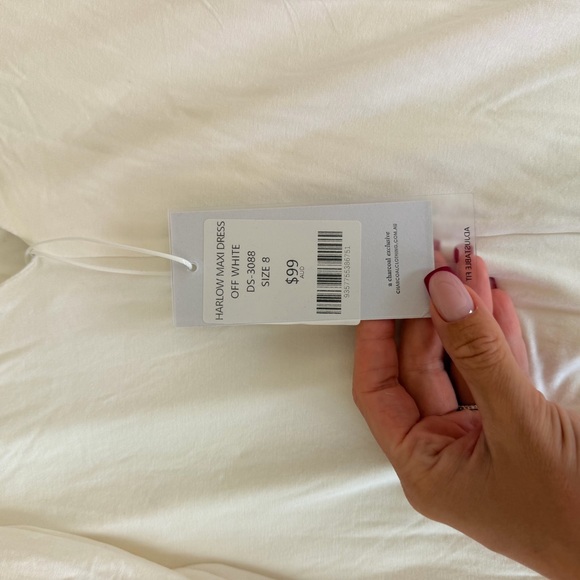 Charcoal Clothing Harlow Backless Dress White NWT size Small - Picture 5 of 5